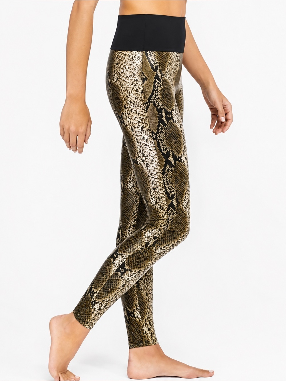 Assets by Spanx faux snakeskin leggings, small